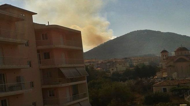 Μεγάλη φωτιά στο Μαίναλο (ανανεώνεται)