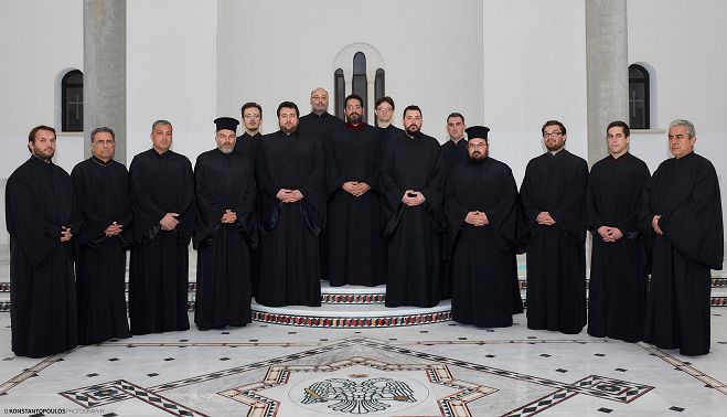 &Eta; &Chi;&omicron;&rho;&omega;&delta;ί&alpha; &tau;&omicron;&upsilon; &Alpha;&gamma;ί&omicron;&upsilon; &Tau;&rho;ύ&phi;&omega;&nu;&alpha; &sigma;&tau;&omicron; 2&omicron; &Chi;&omicron;&rho;&omega;&delta;&iota;&alpha;&kappa;ό &Phi;&epsilon;&sigma;&tau;&iota;&beta;ά&lambda; &Theta;&rho;&eta;&sigma;&kappa;&epsilon;&upsilon;&tau;&iota;&kappa;ώ&nu; - &Beta;&upsilon;&zeta;&alpha;&nu;&tau;&iota;&nu;ώ&nu; Ύ&mu;&nu;&omega;&nu;