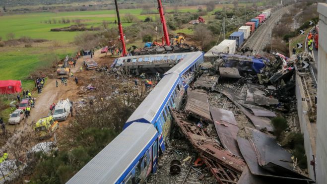 Σιδηροδρομική τραγωδία | Ανταρσύα: "Οι ιδιωτικοποιήσεις και η εγκληματική πολιτική της κυβέρνησης σκοτώνουν"