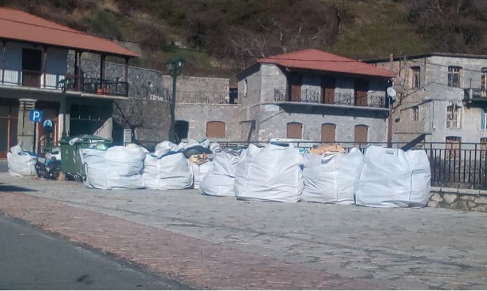 &Lambda;&alpha;&gamma;&kappa;ά&delta;&iota;&alpha;: Έ&nu;&alpha;&sigmaf; &alpha;&pi;έ&rho;&alpha;&nu;&tau;&omicron;&sigmaf; &kappa;&alpha;&iota; &epsilon;&pi;&iota;&kappa;ί&nu;&delta;&upsilon;&nu;&omicron;&sigmaf; &sigma;&kappa;&omicron;&upsilon;&pi;&iota;&delta;ό&tau;&omicron;&pi;&omicron;&sigmaf; - &Gamma;&rho;ά&phi;&epsilon;&iota; &omicron; &Pi;ά&nu;&omicron;&sigmaf; &Chi;&omicron;&upsilon;&nu;&tau;ή&sigmaf;