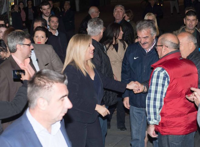 Γεννηματά από την Τρίπολη: &quot;Ανάπτυξη, επενδύσεις για να αναπνεύσει η Μεσαία τάξη&quot; (vd)