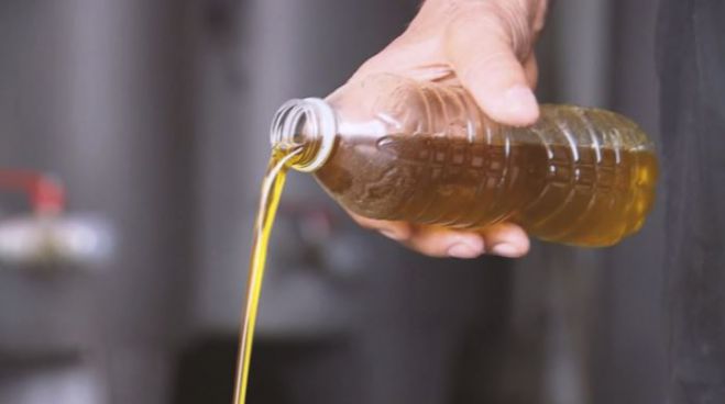 &Alpha;&kappa;&rho;ί&beta;&epsilon;&iota;&alpha; | &Sigma;&pi;ά&epsilon;&iota; ό&lambda;&alpha; &tau;&alpha; &rho;&epsilon;&kappa;ό&rho; &eta; &tau;&iota;&mu;ή &tau;&omicron;&upsilon; &lambda;&alpha;&delta;&iota;&omicron;ύ (vd)