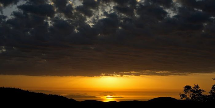 &Upsilon;&pi;έ&rho;&omicron;&chi;&omicron; &pi;&rho;&omega;&iota;&nu;ό &sigma;&tau;&omicron;&nu; &Kappa;&omicron;&sigma;&mu;ά! (&epsilon;&iota;&kappa;ό&nu;&epsilon;&sigmaf;)