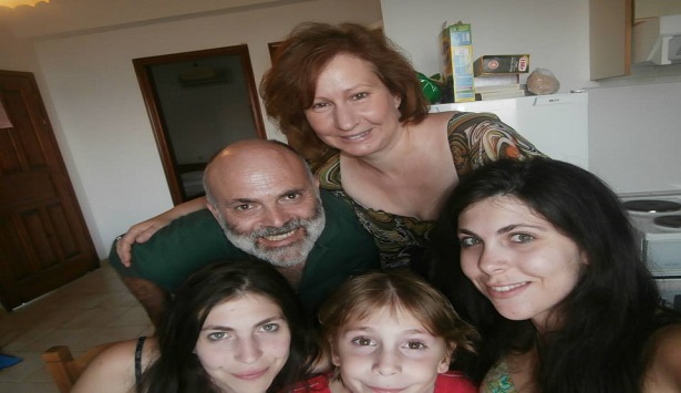 Έ&chi;&omicron;&upsilon;&mu;&epsilon; ό&lambda;&omicron;&iota; &gamma;&epsilon;&nu;&nu;&eta;&theta;&epsilon;ί &gamma;&iota;&alpha; &nu;&alpha; &epsilon;ί&mu;&alpha;&sigma;&tau;&epsilon; &pi;&rho;ί&gamma;&kappa;&iota;&pi;&epsilon;&sigmaf;, &gamma;&iota;&alpha;&tau;ί &nu;&alpha; &mu;&epsilon;&tau;&alpha;&tau;&rho;&epsilon;&pi;ό&mu;&alpha;&sigma;&tau;&epsilon; &sigma;&epsilon; &beta;ά&tau;&rho;&alpha;&chi;&omicron;&iota;;