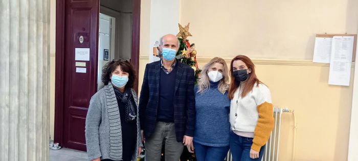&Sigma;&tau;&omicron;&lambda;ί&sigma;&tau;&eta;&kappa;&epsilon; &tau;&omicron; &Chi;&rho;&iota;&sigma;&tau;&omicron;&upsilon;&gamma;&epsilon;&nu;&nu;&iota;ά&tau;&iota;&kappa;&omicron; &Delta;έ&nu;&tau;&rho;&omicron; &sigma;&tau;&omicron; &Delta;&iota;&kappa;&alpha;&sigma;&tau;&iota;&kappa;ό &Mu;έ&gamma;&alpha;&rho;&omicron; &Tau;&rho;ί&pi;&omicron;&lambda;&eta;&sigmaf; (&epsilon;&iota;&kappa;ό&nu;&epsilon;&sigmaf;)