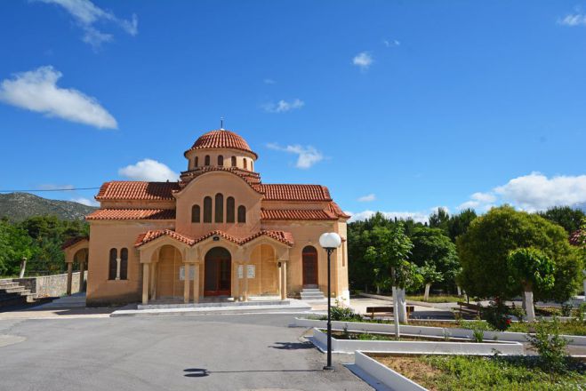 &Eta; &epsilon;&omicron;&rho;&tau;ή &tau;&omicron;&upsilon; &Alpha;&gamma;ί&omicron;&upsilon; &Theta;&epsilon;&rho;ά&pi;&omicron;&nu;&tau;&omicron;&sigmaf; &epsilon;&nu;&tau;ό&sigmaf; &tau;&omicron;&upsilon; &Delta;&epsilon;&kappa;&alpha;&zeta;&epsilon;ί&omicron;&upsilon; &Gamma;&eta;&rho;&omicron;&kappa;&omicron;&mu;&epsilon;ί&omicron;&upsilon; &Tau;&rho;ί&pi;&omicron;&lambda;&eta;&sigmaf;