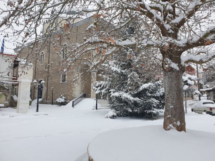 &Kappa;&lambda;&epsilon;&iota;&sigma;&tau;ά &kappa;&alpha;&iota; &tau;&eta;&nu; &Tau;&epsilon;&tau;ά&rho;&tau;&eta; &tau;&alpha; &sigma;&chi;&omicron;&lambda;&epsilon;ί&alpha; &sigma;&epsilon; &Kappa;&alpha;&sigma;&tau;&rho;ί - Ά&gamma;&iota;&omicron; &Pi;έ&tau;&rho;&omicron;
