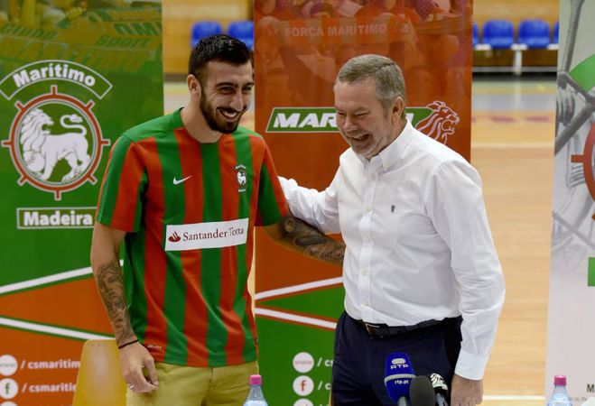 &Pi;&rho;ώ&eta;&nu; &tau;&omicron;&upsilon; &Alpha;&sigma;&tau;έ&rho;&alpha; &pi;&alpha;&rho;&omicron;&upsilon;&sigma;&iota;ά&sigma;&tau;&eta;&kappa;&epsilon; &sigma;&tau;&eta;&nu; &Pi;&omicron;&rho;&tau;&omicron;&gamma;&alpha;&lambda;&iota;&kappa;ή &Mu;&alpha;&rho;ί&tau;&iota;&mu;&omicron;! (&epsilon;&iota;&kappa;ό&nu;&epsilon;&sigmaf;)