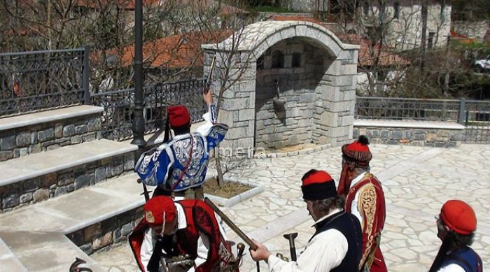 Συγκίνηση, χοροί και πυροβολισμοί για το προσκύνημα του Κολοκοτρώνη στο Χρυσοβίτσι! (vd)