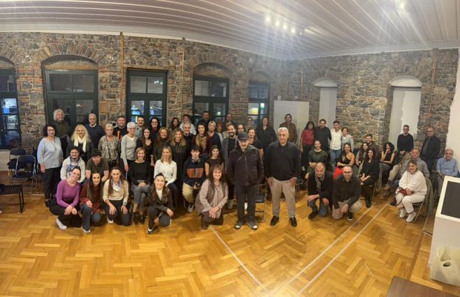 Με συντελεστές της παράστασης &quot;ΑΝΑΣσΑ Ελευθερίας&quot; συναντήθηκε ο Τζιούμης | &quot;Πιστεύουμε στις τεράστιες δυνατότητες των τοπικών πολιτιστικών δυνάμεων