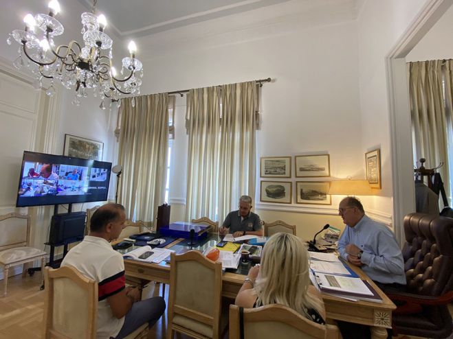 &Alpha;&pi;ό&lambda;&upsilon;&tau;&eta; &pi;&rho;&omicron;&tau;&epsilon;&rho;&alpha;&iota;ό&tau;&eta;&tau;&alpha; &omicron;&iota; &upsilon;&pi;&eta;&rho;&epsilon;&sigma;&iota;&alpha;&kappa;έ&sigmaf; &alpha;&nu;ά&gamma;&kappa;&epsilon;&sigmaf; &gamma;&iota;&alpha; &tau;&eta; &chi;&rho;ή&sigma;&eta; &tau;&omega;&nu; &omicron;&chi;&eta;&mu;ά&tau;&omega;&nu; &tau;&eta;&sigmaf; &Pi;&epsilon;&rho;&iota;&phi;έ&rho;&epsilon;&iota;&alpha;&sigmaf;