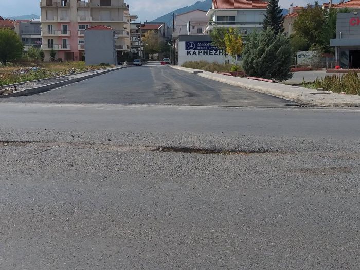 Σμυρνιώτης για την οδό "Μπακοπούλου": "Η δημοτική αρχή έλεγε ότι θα είναι έτοιμη το 2016 και τελείωσε ... 25 μήνες μετά!"