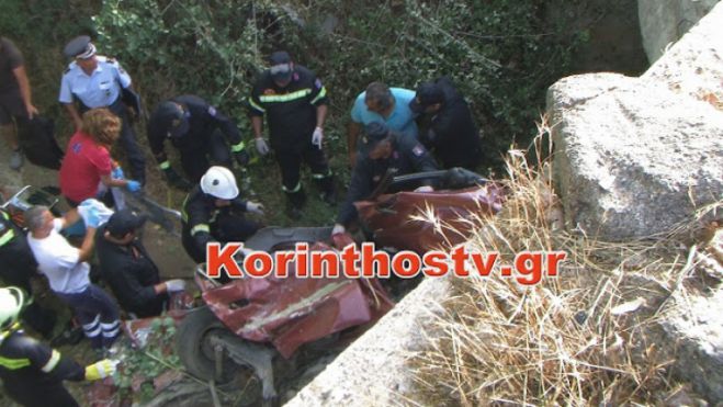 Θρήνος στην Κορινθία - Δύο νεκροί σε σοβαρό τροχαίο (vd)