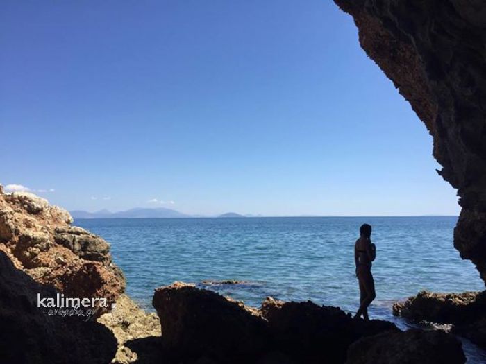 Ξηροπήγαδο | Το ψαροχώρι της Κυνουρίας με τις υπέροχες σπηλιές … δίπλα στη θάλασσα! (εικόνες)