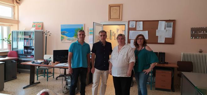 &Iota;&sigma;&pi;&alpha;&nu;ό &Kappa;&alpha;&theta;&eta;&gamma;&eta;&tau;ή &phi;&iota;&lambda;&omicron;&xi;&epsilon;&nu;&epsilon;ί &tau;&omicron; 2&omicron; &Pi;&rho;ό&tau;&upsilon;&pi;&omicron; &Gamma;&upsilon;&mu;&nu;ά&sigma;&iota;&omicron; &Tau;&rho;ί&pi;&omicron;&lambda;&eta;&sigmaf;