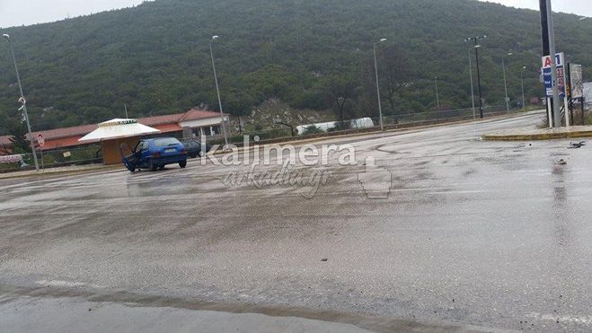 Τροχαίο ατύχημα στο ύψος του Κάψια (εικόνες)