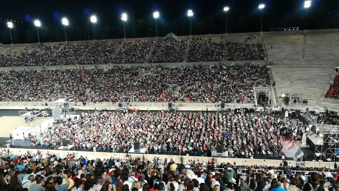 "Όλη η Ελλάδα για τον Μίκη" - Οι πρώτες εικόνες!