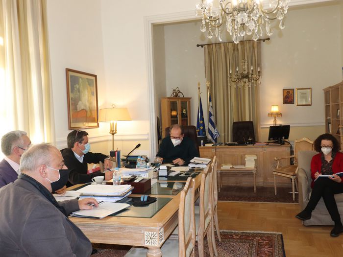 &Pi;&epsilon;&rho;&iota;&phi;έ&rho;&epsilon;&iota;&alpha; | &Alpha;&nu;&alpha;&zeta;&eta;&tau;&epsilon;ί&tau;&alpha;&iota; &lambda;ύ&sigma;&eta; &gamma;&iota;&alpha; &tau;&alpha; 4.000.000 &pi;&omicron;&upsilon; &kappa;&alpha;&lambda;&epsilon;ί&tau;&alpha;&iota; &nu;&alpha; &pi;&lambda;&eta;&rho;ώ&sigma;&epsilon;&iota; &omicron; &Delta;ή&mu;&omicron;&sigmaf; &Beta;ό&rho;&epsilon;&iota;&alpha;&sigmaf; &Kappa;&upsilon;&nu;&omicron;&upsilon;&rho;ί&alpha;&sigmaf; &gamma;&iota;&alpha; &tau;&omicron; &lambda;&iota;&mu;ά&nu;&iota; &sigma;&tau;&omicron; &Pi;&alpha;&rho;ά&lambda;&iota;&omicron;
