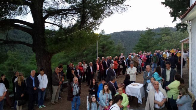 Τρίπολη - Γιόρτασε το εξωκλήσι στον «Βράχο της Ἀναλήψεως» (εικόνες)