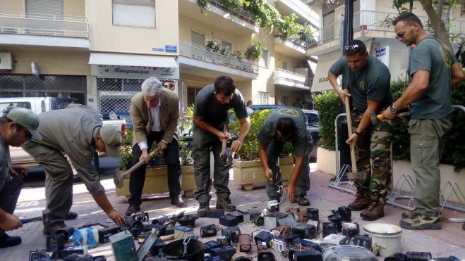 Παράνομες ηχομιμητικές συσκευές κατέστρεψαν οι κυνηγοί της Πελοποννήσου (εικόνες)