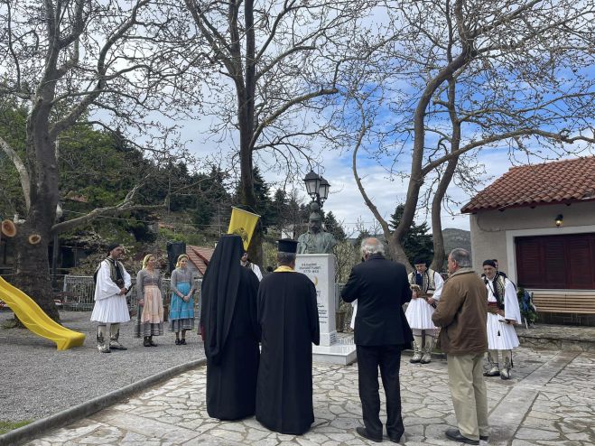 &Epsilon;&lambda;ά&chi;&iota;&sigma;&tau;&omicron;&sigmaf; &kappa;ό&sigma;&mu;&omicron;&sigmaf; &sigma;&tau;&omicron; &Chi;&rho;&upsilon;&sigma;&omicron;&beta;ί&tau;&sigma;&iota; &gamma;&iota;&alpha; &nu;&alpha; &tau;&iota;&mu;ή&sigma;&omicron;&upsilon;&nu; &tau;&omicron; &pi;&rho;&omicron;&sigma;&kappa;ύ&nu;&eta;&mu;&alpha; &tau;&omicron;&upsilon; &Kappa;&omicron;&lambda;&omicron;&kappa;&omicron;&tau;&rho;ώ&nu;&eta; - &Alpha;&pi;ό "&epsilon;&pi;&iota;&sigma;ή&mu;&omicron;&upsilon;&sigmaf;" ή&tau;&alpha;&nu; &omicron;&iota; &Kappa;&alpha;&rho;&omicron;ύ&nu;&tau;&zeta;&omicron;&upsilon;, &Kappa;&alpha;&nu;&epsilon;&lambda;&lambda;ό&pi;&omicron;&upsilon;&lambda;&omicron;&sigmaf; &kappa;&alpha;&iota; &Pi;&alpha;&pi;&alpha;&delta;&eta;&mu;&eta;&tau;&rho;ί&omicron;&upsilon;