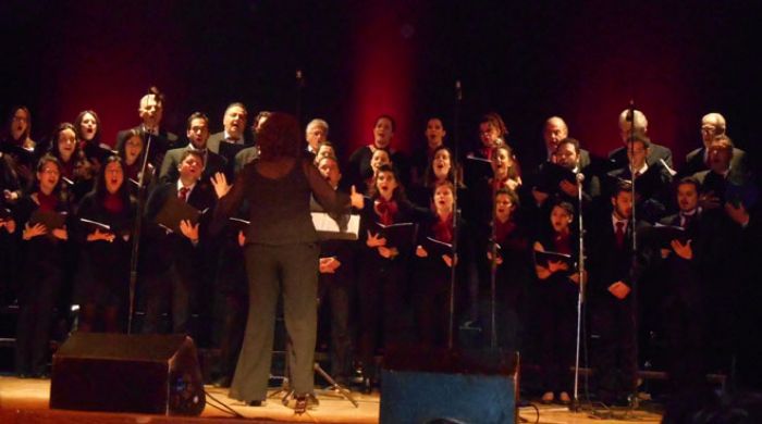 &Upsilon;&pi;ό &tau;&eta; &delta;&iota;&epsilon;ύ&theta;&upsilon;&nu;&sigma;&eta; &tau;&eta;&sigmaf; &Chi;&rho;&iota;&sigma;&tau;ί&nu;&alpha;&sigmaf; &Alpha;&theta;&alpha;&nu;&alpha;&sigma;&omicron;&pi;&omicron;ύ&lambda;&omicron;&upsilon; &omicron; &laquo;&Omicron;&rho;&phi;έ&alpha;&sigmaf;&raquo; &Tau;&rho;ί&pi;&omicron;&lambda;&eta;&sigmaf; &sigma;&tau;&omicron; &Chi;&omicron;&rho;&omega;&delta;&iota;&alpha;&kappa;ό &Phi;&epsilon;&sigma;&tau;&iota;&beta;ά&lambda; &sigma;&tau;&omicron; Ά&rho;&gamma;&omicron;&sigmaf;