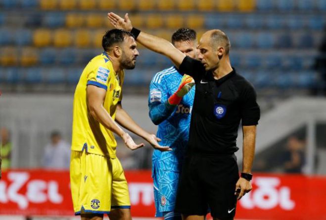 &Omicron; &Kappa;&alpha;&rho;&alpha;&nu;&tau;ώ&nu;&eta;&sigmaf; &kappa;&rho;ά&tau;&eta;&sigma;&epsilon; &alpha;ή&tau;&tau;&eta;&tau;&omicron; 22 &alpha;&gamma;ώ&nu;&omega;&nu; &tau;&omicron;&upsilon; &Omicron;&lambda;&upsilon;&mu;&pi;&iota;&alpha;&kappa;&omicron;ύ &mu;&epsilon; &Alpha;&sigma;&tau;έ&rho;&alpha;