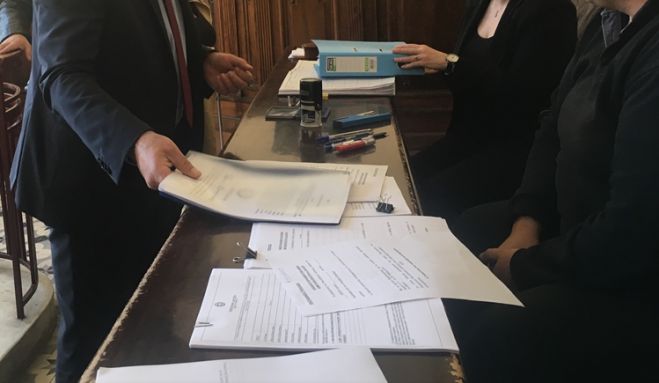 &Gamma;&epsilon;&nu;&iota;&kappa;ή &alpha;&pi;&omicron;&chi;ή &mu;έ&chi;&rho;&iota; &tau;&iota;&sigmaf; 24 &Nu;&omicron;&epsilon;&mu;&beta;&rho;ί&omicron;&upsilon; &omicron;&iota; &delta;&iota;&kappa;&eta;&gamma;ό&rho;&omicron;&iota; &tau;&eta;&sigmaf; &Tau;&rho;ί&pi;&omicron;&lambda;&eta;&sigmaf;