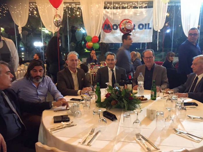 &Sigma;&epsilon; &epsilon;&kappa;&delta;ή&lambda;&omega;&sigma;&eta; &tau;&eta;&sigmaf; Motor Oil &omicron; &pi;&epsilon;&rho;&iota;&phi;&epsilon;&rho;&epsilon;&iota;ά&rho;&chi;&eta;&sigmaf; &Pi;&epsilon;&lambda;&omicron;&pi;&omicron;&nu;&nu;ή&sigma;&omicron;&upsilon;