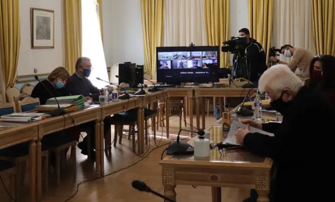 &Eta; &alpha;&pi;ό&phi;&alpha;&sigma;&eta; &tau;&eta;&sigmaf; &Omicron;&iota;&kappa;&omicron;&nu;&omicron;&mu;&iota;&kappa;ή&sigmaf; &Epsilon;&pi;&iota;&tau;&rho;&omicron;&pi;ή&sigmaf; &Pi;&epsilon;&rho;&iota;&phi;έ&rho;&epsilon;&iota;&alpha;&sigmaf; &gamma;&iota;&alpha; έ&rho;&gamma;&omicron; &sigma;&tau;&omicron;&nu; &Delta;&alpha;&phi;&nu;ώ&nu;&alpha;