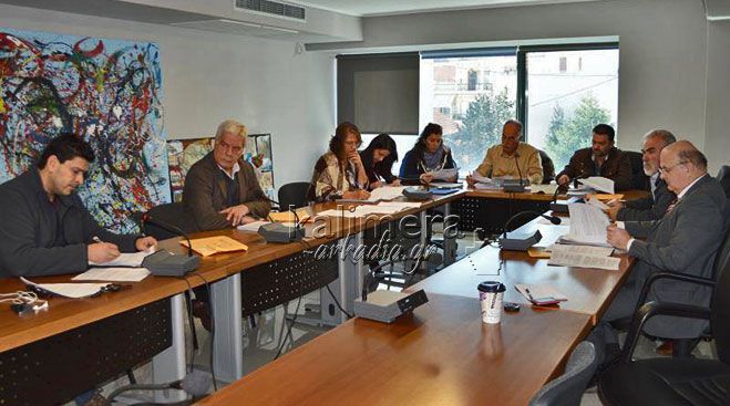 &Omicron;&iota;&kappa;&omicron;&nu;&omicron;&mu;&iota;&kappa;ή &Epsilon;&pi;&iota;&tau;&rho;&omicron;&pi;&eta;: &Sigma;&tau;&omicron; &epsilon;&pi;ί&kappa;&epsilon;&nu;&tau;&rho;&omicron; &omicron; &omicron;&rho;&iota;&sigma;&mu;ό&sigmaf; &delta;&iota;&kappa;&eta;&gamma;ό&rho;&omega;&nu; &sigma;&epsilon; &upsilon;&pi;&omicron;&theta;έ&sigma;&epsilon;&iota;&sigmaf; &tau;&omicron;&upsilon; &Delta;ή&mu;&omicron;&upsilon; (vd)