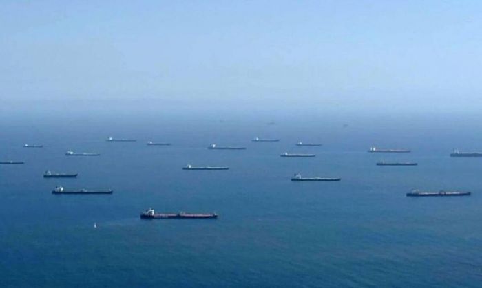 &Pi;ώ&sigmaf; &alpha;&lambda;&lambda;ά&zeta;&omicron;&upsilon;&nu; &omicron;&iota; &kappa;&alpha;&iota;&rho;&omicron;ί! &Delta;&epsilon;&kappa;ά&delta;&epsilon;&sigmaf; &tau;ά&nu;&kappa;&epsilon;&rho; &gamma;&epsilon;&mu;ά&tau;&alpha; &mu;&epsilon; &pi;&epsilon;&tau;&rho;έ&lambda;&alpha;&iota;&omicron; &delta;&epsilon;&nu; έ&chi;&omicron;&upsilon;&nu;... &tau;&iota; &nu;&alpha; &tau;&omicron; &kappa;ά&nu;&omicron;&upsilon;&nu;