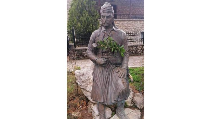 &Tau;&rho;&iota;&sigma;ά&gamma;&iota;&omicron; &sigma;&tau;&omicron;&nu; &Alpha;&nu;&delta;&rho;&iota;ά&nu;&tau;&alpha; &tau;&omicron;&upsilon; &Theta;&epsilon;ό&delta;&omega;&rho;&omicron;&upsilon; &Kappa;&omicron;&lambda;&omicron;&kappa;&omicron;&tau;&rho;ώ&nu;&eta; &sigma;&tau;&omicron; &Epsilon;&lambda;&lambda;&eta;&nu;&iota;&kappa;ό &Gamma;&omicron;&rho;&tau;&upsilon;&nu;ί&alpha;&sigmaf;