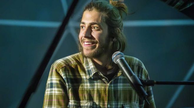 &Omicron; &nu;&iota;&kappa;&eta;&tau;ή&sigmaf; &tau;&eta;&sigmaf; &phi;&epsilon;&tau;&iota;&nu;ή&sigmaf; Eurovision &delta;ί&nu;&epsilon;&iota; &laquo;&mu;ά&chi;&eta;&raquo; &gamma;&iota;&alpha; &tau;&eta; &zeta;&omega;ή &tau;&omicron;&upsilon; &sigma;&tau;&omicron; &nu;&omicron;&sigma;&omicron;&kappa;&omicron;&mu;&epsilon;ί&omicron; ...