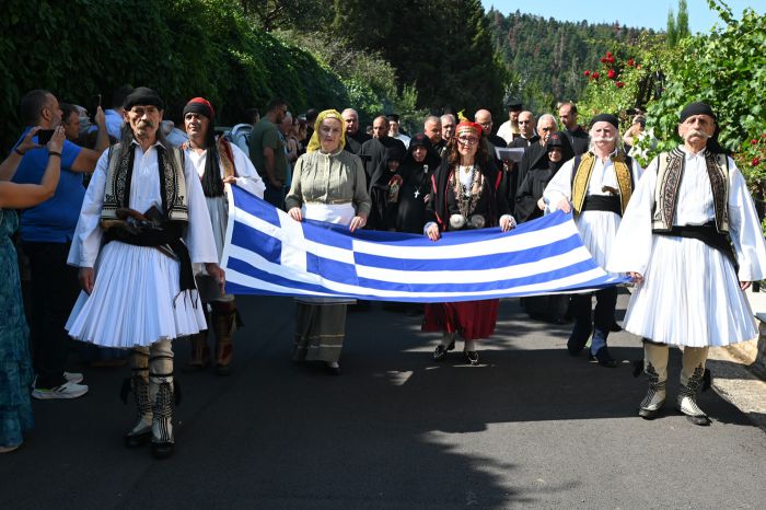 &Mu;&omicron;&nu;ή &Mu;&alpha;&lambda;&epsilon;&beta;ή&sigmaf; | &Pi;&alpha;&nu;&eta;&gamma;&upsilon;&rho;&iota;&kappa;ό &Alpha;&rho;&chi;&iota;&epsilon;&rho;&alpha;&tau;&iota;&kappa;ό &Sigma;&upsilon;&lambda;&lambda;&epsilon;ί&tau;&omicron;&upsilon;&rho;&gamma;&omicron; &kappa;&alpha;&iota; &Iota;&epsilon;&rho;ά &Lambda;&iota;&tau;ά&nu;&epsilon;&upsilon;&sigma;&eta; &tau;&eta;&sigmaf; &Theta;&alpha;&upsilon;&mu;&alpha;&tau;&omicron;&upsilon;&rho;&gamma;&omicron;ύ &Epsilon;&iota;&kappa;ό&nu;&alpha;&sigmaf; &tau;&eta;&sigmaf; &Pi;&alpha;&nu;&alpha;&gamma;ί&alpha;&sigmaf; (&epsilon;&iota;&kappa;ό&nu;&epsilon;&sigmaf;)
