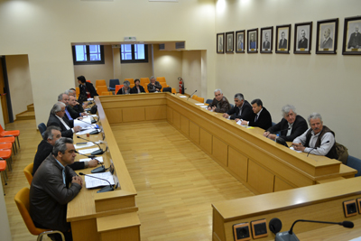 Έ&kappa;&tau;&alpha;&kappa;&tau;&eta; &sigma;&upsilon;&nu;&epsilon;&delta;&rho;ί&alpha;&sigma;&eta; &tau;&eta;&sigmaf; &Pi;&Epsilon;&Delta; &sigma;&tau;&eta;&nu; &Tau;&rho;ί&pi;&omicron;&lambda;&eta; &gamma;&iota;&alpha; &tau;&iota;&sigmaf; &alpha;&pi;&omicron;&lambda;ύ&sigma;&epsilon;&iota;&sigmaf; &delta;&eta;&mu;&omicron;&tau;&iota;&kappa;ώ&nu; &upsilon;&pi;&alpha;&lambda;&lambda;ή&lambda;&omega;&nu;