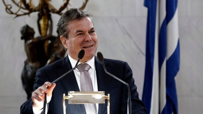 Οφειλές σε ασφαλιστικά ταμεία; Νέα ρύθμιση με &quot;γενναίο κούρεμα&quot; και μέχρι 120 δόσεις!