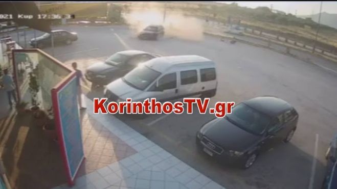 Κάμερα κατέγραψε τρομακτικό τροχαίο στον Ισθμό (vd)