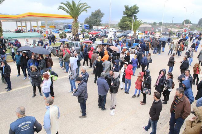 &Alpha;&gamma;&rho;&omicron;&tau;&iota;&kappa;ά &mu;&pi;&lambda;ό&kappa;&alpha;: &Gamma;&iota;&alpha; &delta;ύ&omicron; ώ&rho;&epsilon;&sigmaf; &theta;&alpha; &kappa;&lambda;&epsilon;ί&nu;&epsilon;&iota; &kappa;&alpha;&theta;&eta;&mu;&epsilon;&rho;&iota;&nu;ά &eta; "&Kappa;&omicron;&rho;ί&nu;&theta;&omicron;&upsilon; - &Pi;&alpha;&tau;&rho;ώ&nu;"!