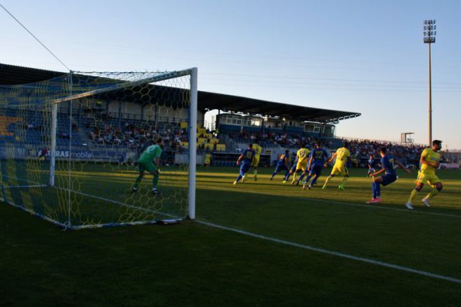 &Alpha;&sigma;&tau;έ&rho;&alpha;&sigmaf; | &Phi;&iota;&lambda;&iota;&kappa;ό &mu;&epsilon; &tau;&omicron;&nu; &Alpha;&tau;&rho;ό&mu;&eta;&tau;&omicron; &tau;&eta;&nu; &Kappa;&upsilon;&rho;&iota;&alpha;&kappa;ή &sigma;&tau;&eta;&nu; &Tau;&rho;ί&pi;&omicron;&lambda;&eta;