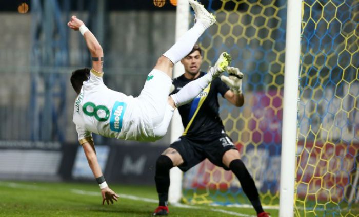 &Xi;&alpha;&nu;ά &sigma;&tau;&iota;&sigmaf; &kappa;&alpha;&theta;&upsilon;&sigma;&tau;&epsilon;&rho;ή&sigma;&epsilon;&iota;&sigmaf; ... &pi;&lambda;&eta;&gamma;ώ&theta;&eta;&kappa;&epsilon; &omicron; &Alpha;&sigma;&tau;έ&rho;&alpha;&sigmaf; (vd)