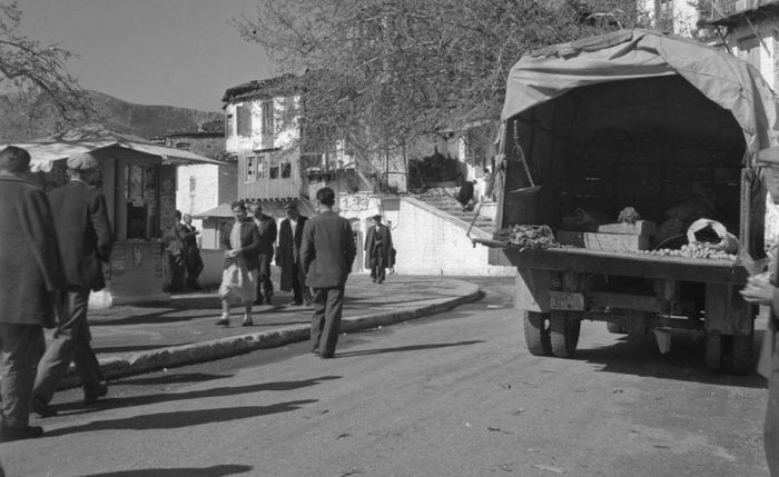 &Tau;&alpha; &pi;&alpha;&lambda;&iota;ά &Lambda;&alpha;&gamma;&kappa;ά&delta;&iota;&alpha; ... &sigma;&epsilon; &phi;&omega;&tau;&omicron;&gamma;&rho;&alpha;&phi;ί&epsilon;&sigmaf; &tau;&omicron;&upsilon; 1963!