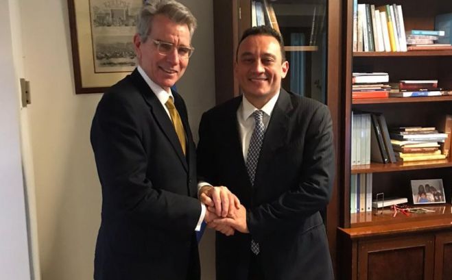 &Alpha;&mu;&epsilon;&rho;&iota;&kappa;&alpha;&nu;ό&sigmaf; &Pi;&rho;έ&sigma;&beta;&eta;&sigmaf;: "&Pi;&alpha;&nu;έ&mu;&omicron;&rho;&phi;&eta; &eta; &Alpha;&rho;&kappa;&alpha;&delta;ί&alpha;, έ&chi;&epsilon;&iota; &mu;&epsilon;&gamma;ά&lambda;&epsilon;&sigmaf; &tau;&omicron;&upsilon;&rho;&iota;&sigma;&tau;&iota;&kappa;έ&sigmaf; &delta;&upsilon;&nu;&alpha;&tau;ό&tau;&eta;&tau;&epsilon;&sigmaf;" - &Tau;&alpha; &sigma;&upsilon;&gamma;&chi;&alpha;&rho;&eta;&tau;ή&rho;&iota;&alpha; &sigma;&tau;&omicron;&nu; &Upsilon;&phi;&upsilon;&pi;&omicron;&upsilon;&rho;&gamma;ό &Beta;&lambda;ά&sigma;&eta;!