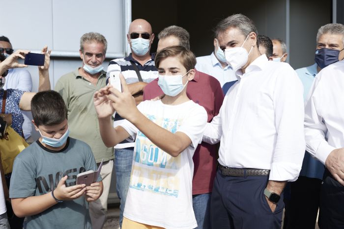Στην Πελοπόννησο ο Μητσοτάκης: "Nα συνδέσουμε τον πρωτογενή τομέα με τη συνολική ανάπτυξη της περιοχής" (εικόνες)