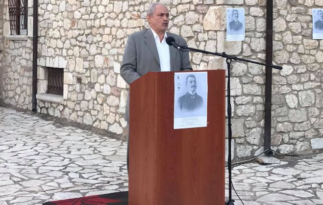 Γ. Παπαηλιού: &quot;Πολιτικός-υπόδειγμα εντιμότητας και ήθους ο Νικόλαος Δημητρακόπουλος από την Καρύταινα&quot;