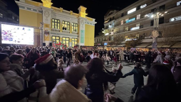&Epsilon;&nu;&tau;&upsilon;&pi;&omega;&sigma;&iota;&alpha;&kappa;ή &Chi;&rho;&iota;&sigma;&tau;&omicron;&upsilon;&gamma;&epsilon;&nu;&nu;&iota;ά&tau;&iota;&kappa;&eta; &Pi;&alpha;&tau;&iota;&nu;ά&delta;&alpha; &sigma;&tau;&omicron; &kappa;έ&nu;&tau;&rho;&omicron; &tau;&eta;&sigmaf; &Tau;&rho;ί&pi;&omicron;&lambda;&eta;&sigmaf;! (&epsilon;&iota;&kappa;ό&nu;&epsilon;&sigmaf; - &beta;ί&nu;&tau;&epsilon;&omicron;)