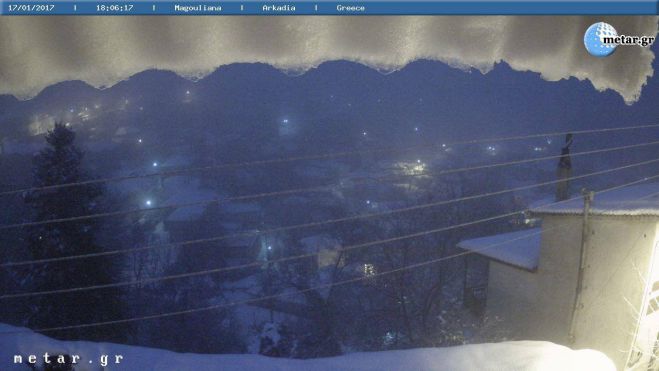 &Mu;&alpha;&gamma;&omicron;ύ&lambda;&iota;&alpha;&nu;&alpha; - &Kappa;&omicron;&nu;&tau;ά &sigma;&tau;&omicron;&upsilon;&sigmaf; 50 &pi;ό&nu;&tau;&omicron;&upsilon;&sigmaf; &phi;&tau;ά&nu;&epsilon;&iota; &tau;&omicron; &chi;&iota;ό&nu;&iota;! (live)