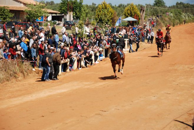 Ιπποδρομίες για τη γιορτή του Αγιώργη στη Μεσσηνία!