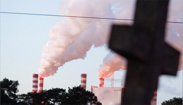 Έ&kappa;&theta;&epsilon;&sigma;&eta; &sigma;&omicron;&kappa; &alpha;&pi;ό &tau;&eta;&nu; Greenpeace&ndash; &Pi;ά&nu;&omega; &alpha;&pi;ό 380 &pi;&rho;ό&omega;&rho;&omicron;&iota; &theta;ά&nu;&alpha;&tau;&omicron;&iota; &kappa;ά&theta;&epsilon; &chi;&rho;ό&nu;&omicron; &alpha;&pi;ό &tau;&eta;&nu; &kappa;&alpha;ύ&sigma;&eta; &lambda;&iota;&gamma;&nu;ί&tau;&eta; &tau;&eta;&sigmaf; &Delta;&Epsilon;&Eta; &sigma;&tau;&eta; &Mu;&epsilon;&gamma;&alpha;&lambda;ό&pi;&omicron;&lambda;&eta;