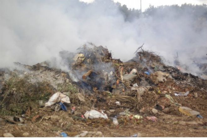 Τα σκουπίδια «πνίγουν» τον ποταμό Τάνο στην Κυνουρία – Δείτε φωτογραφίες!